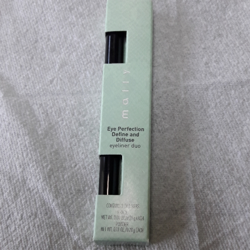 Mally eyeliner duo